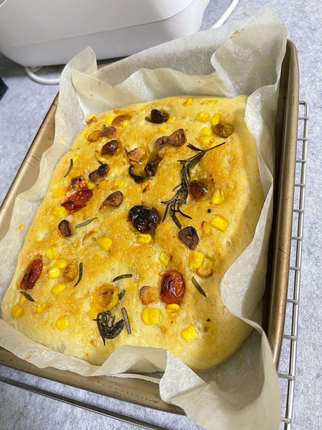 免揉意式佛卡夏的家庭配方和做法