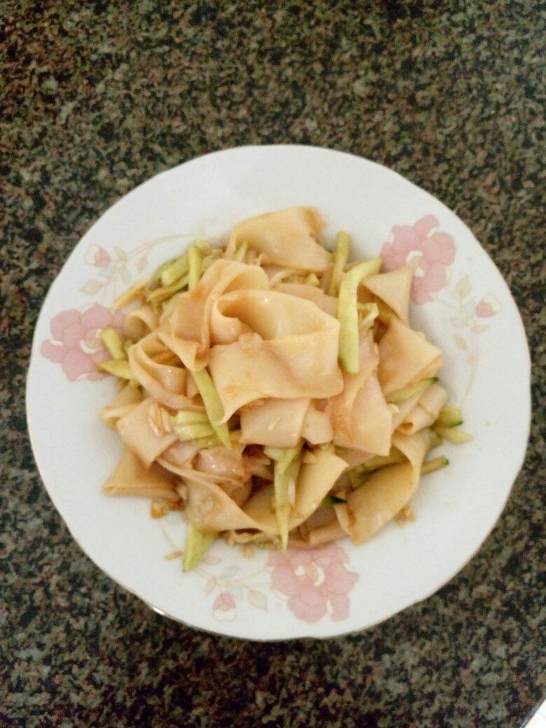 自制凉皮（含洗面、不洗面两种方法）