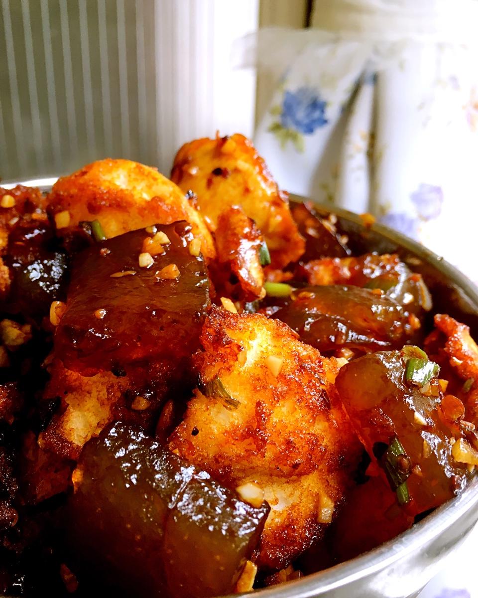 装甲饿鬼做的铁板凉粉炒馍附红薯凉粉做法