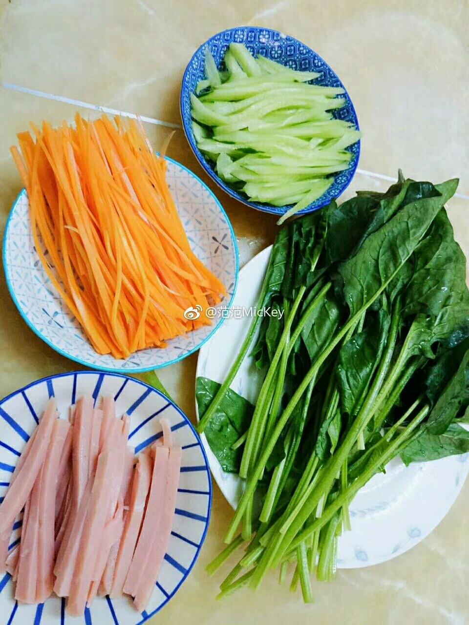 菠菜素卷