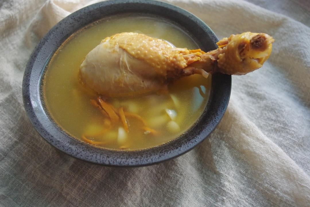 霜降的一餐 l 竹荪虫草花鸡汤+粉蒸南瓜排骨