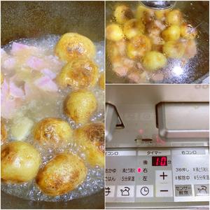 日式培根和新土豆的甘辛煮的做法 步骤3