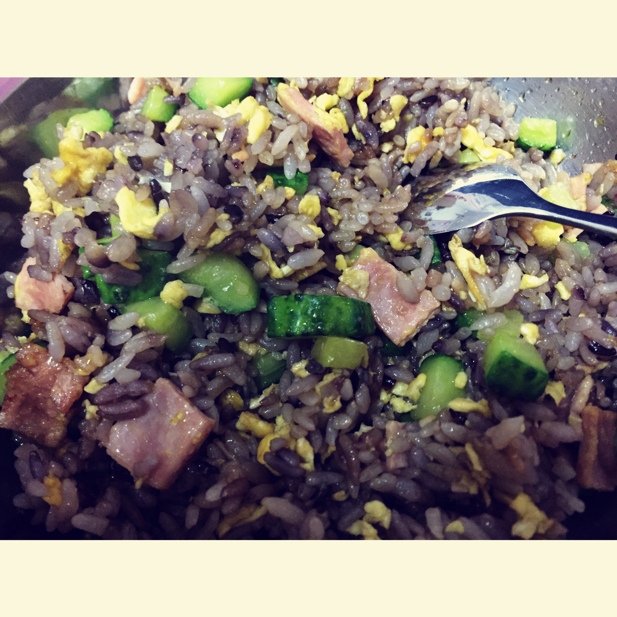 粒粒炒饭（米饭不粘粒粒分明的方法）