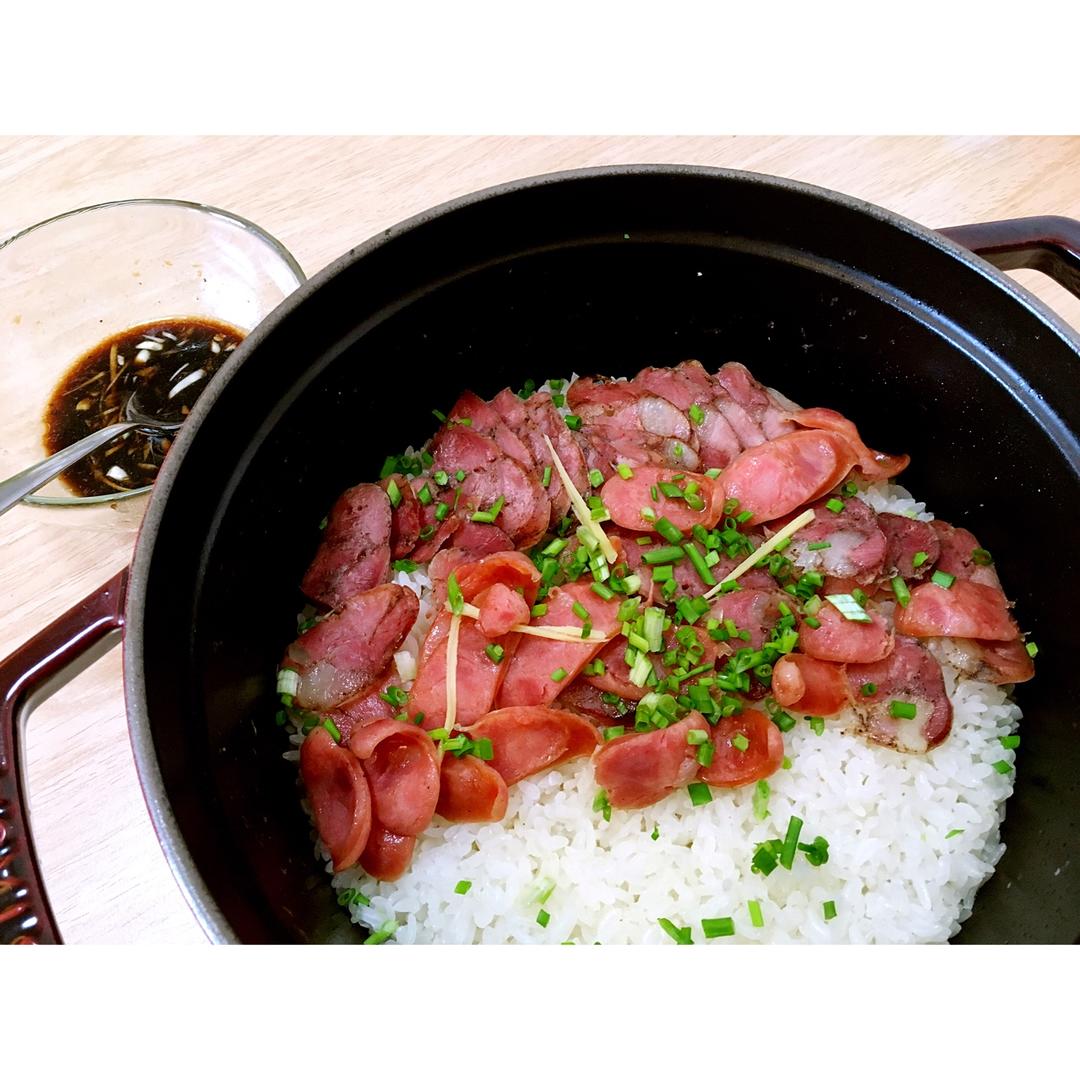 香肠煲仔饭