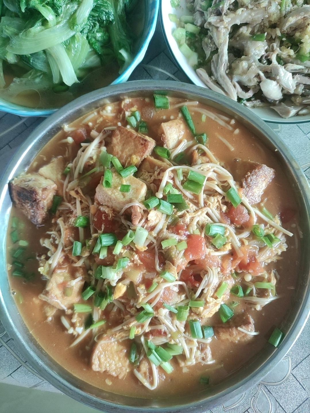 减脂餐—番茄金针菇焖豆腐