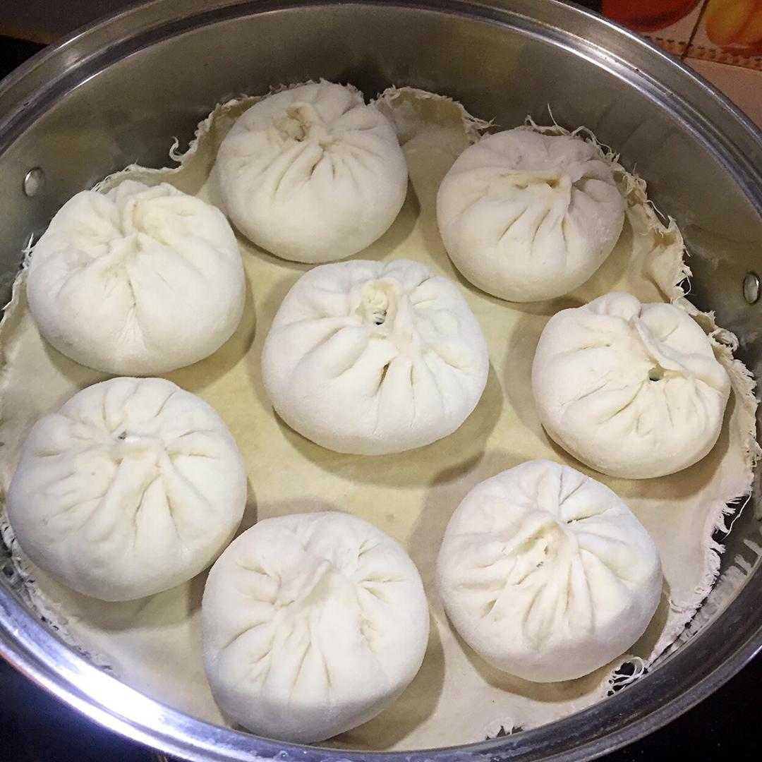 包菜香菇素馅（洋葱牛肉）包子