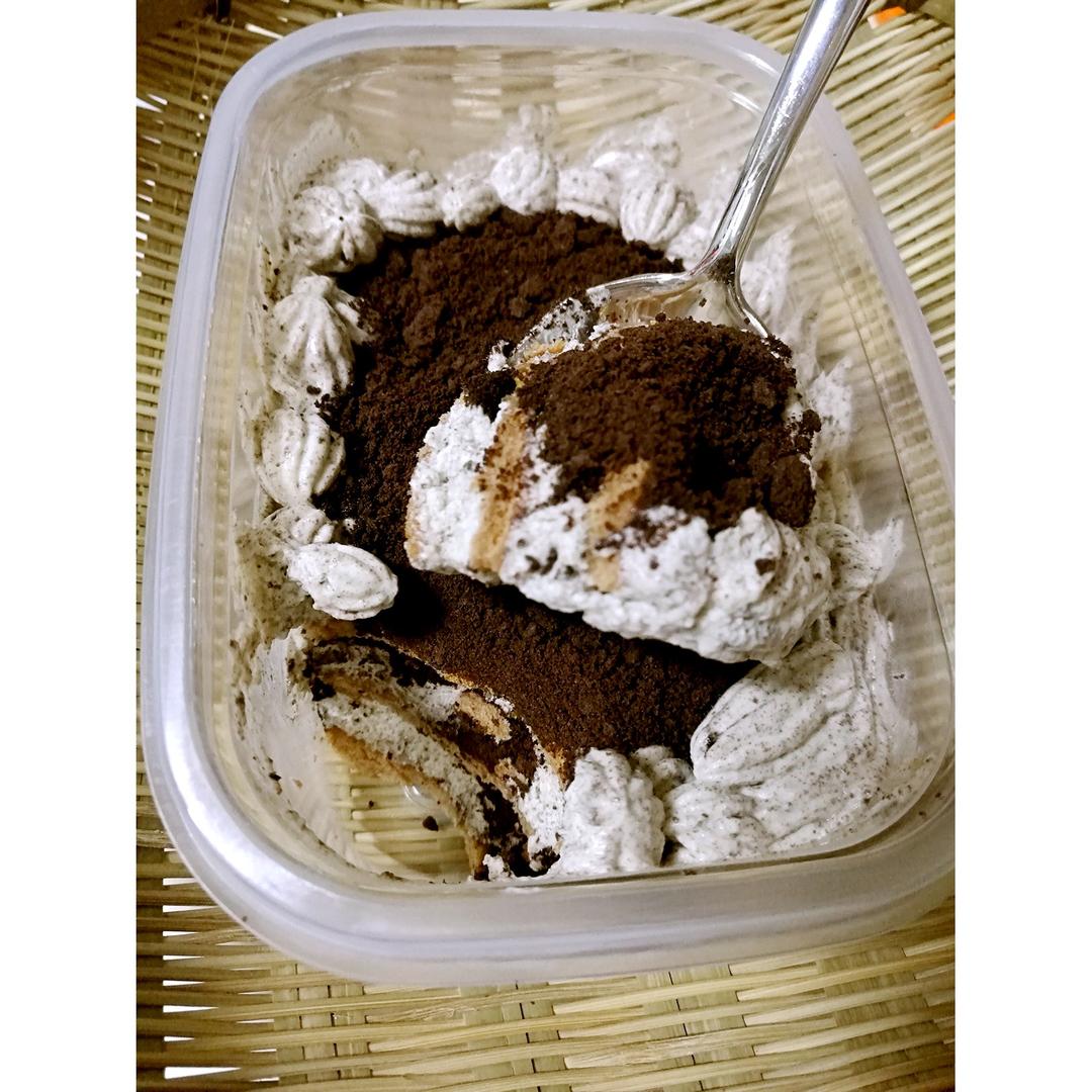 好吃到流泪的奥利奥咸奶油盒子蛋糕