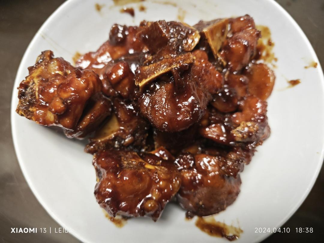 超级好吃的红烧小排