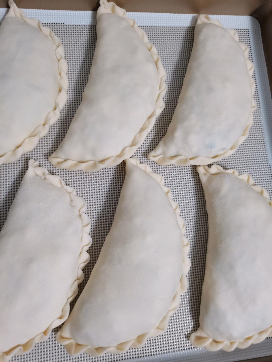 韭菜盒子 Chinese Leek and Egg Pasty