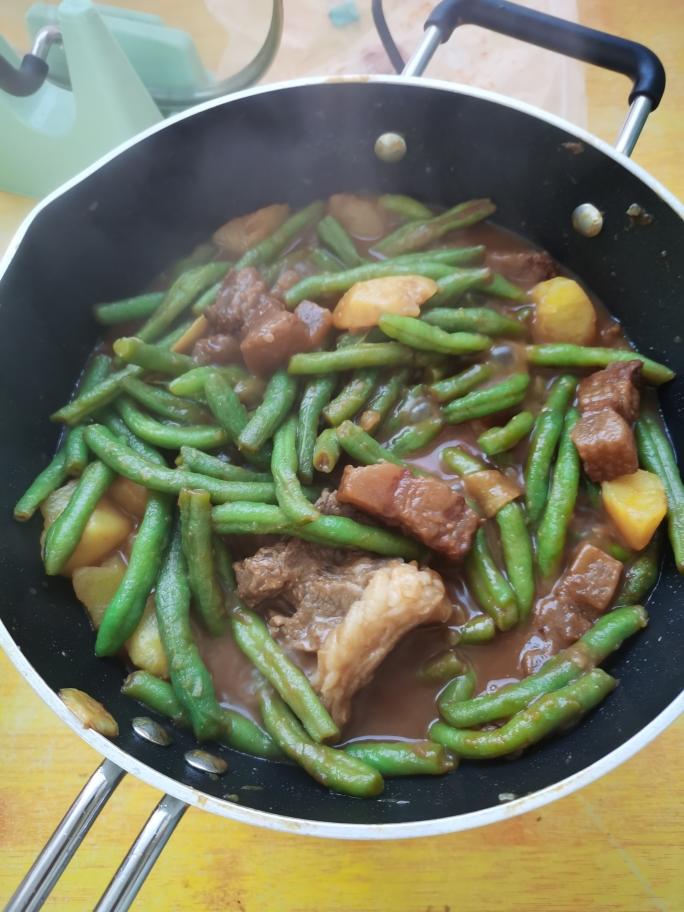 土豆炖豆角