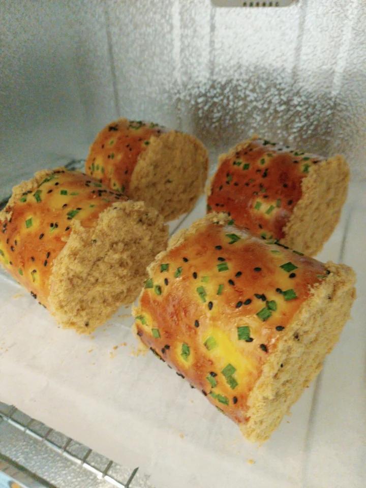 海苔香葱肉松面包卷（28cm方盘）