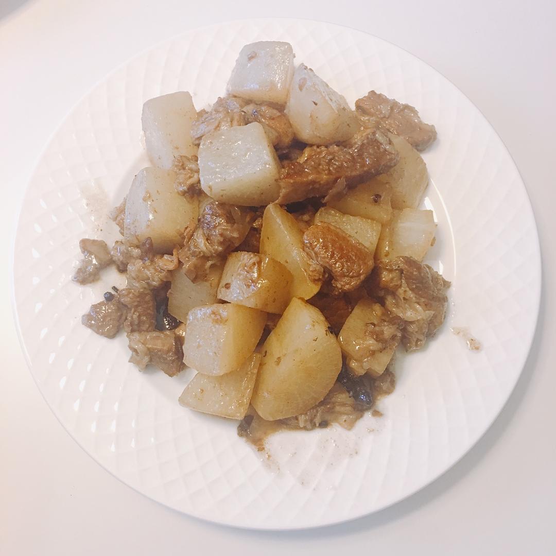 萝卜炖牛腩