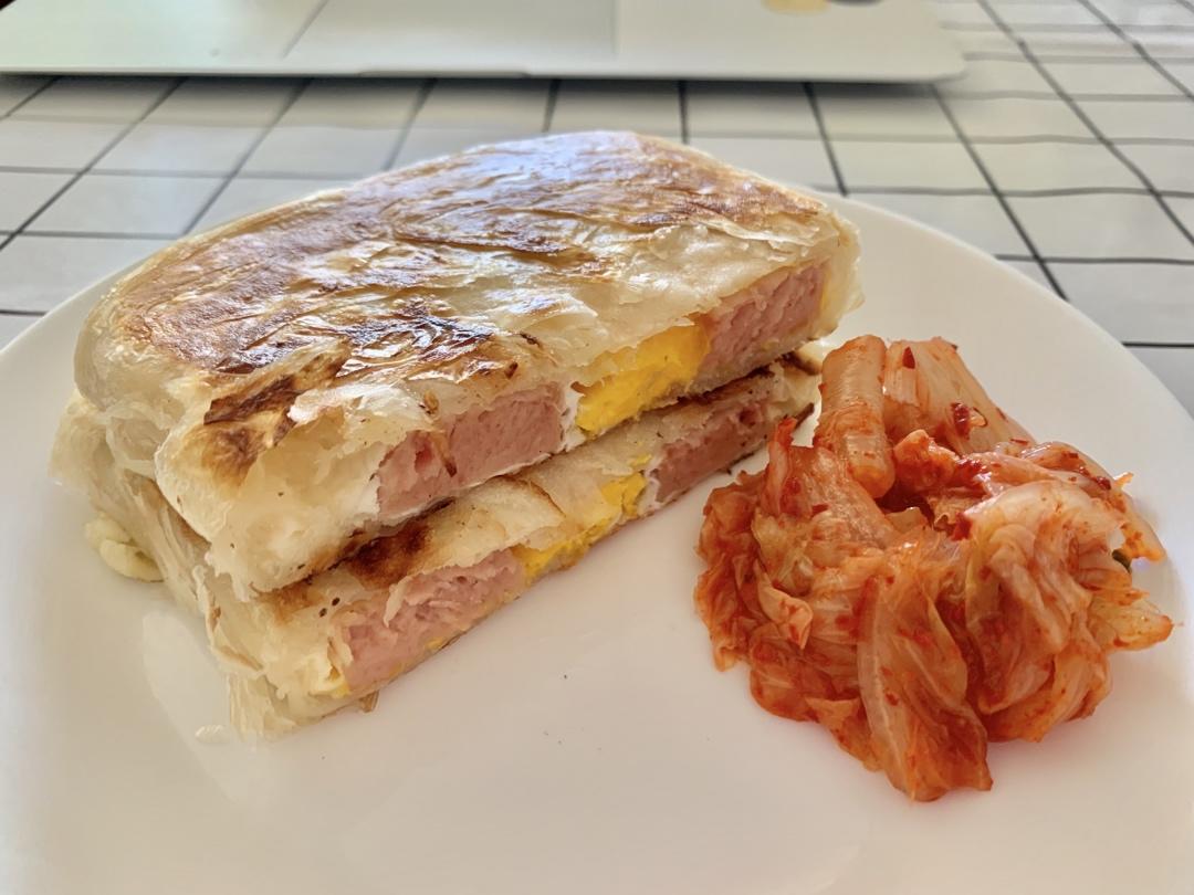 5分钟就能搞定的手抓饼早餐，酥到掉渣～