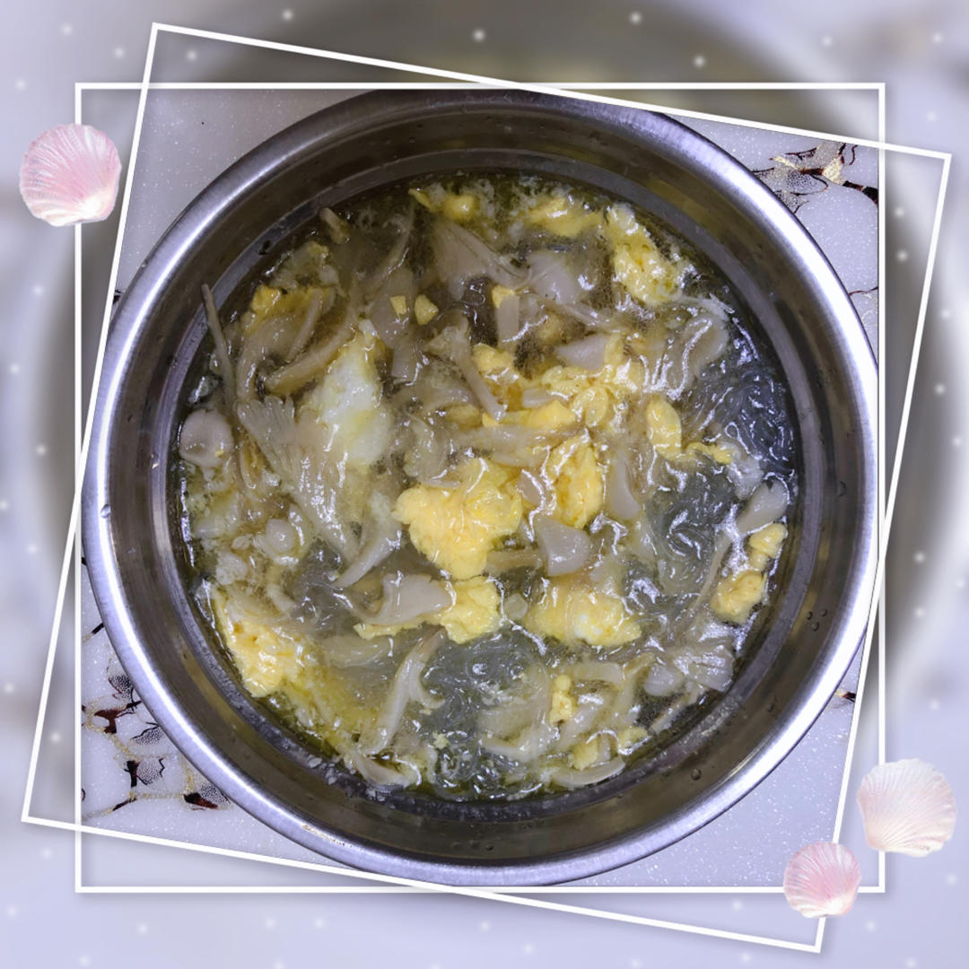 平菇鸡蛋汤
