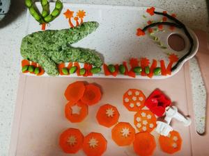 Diy儿童创意餐:不爱刷牙的鳄鱼便当的做法 步骤4