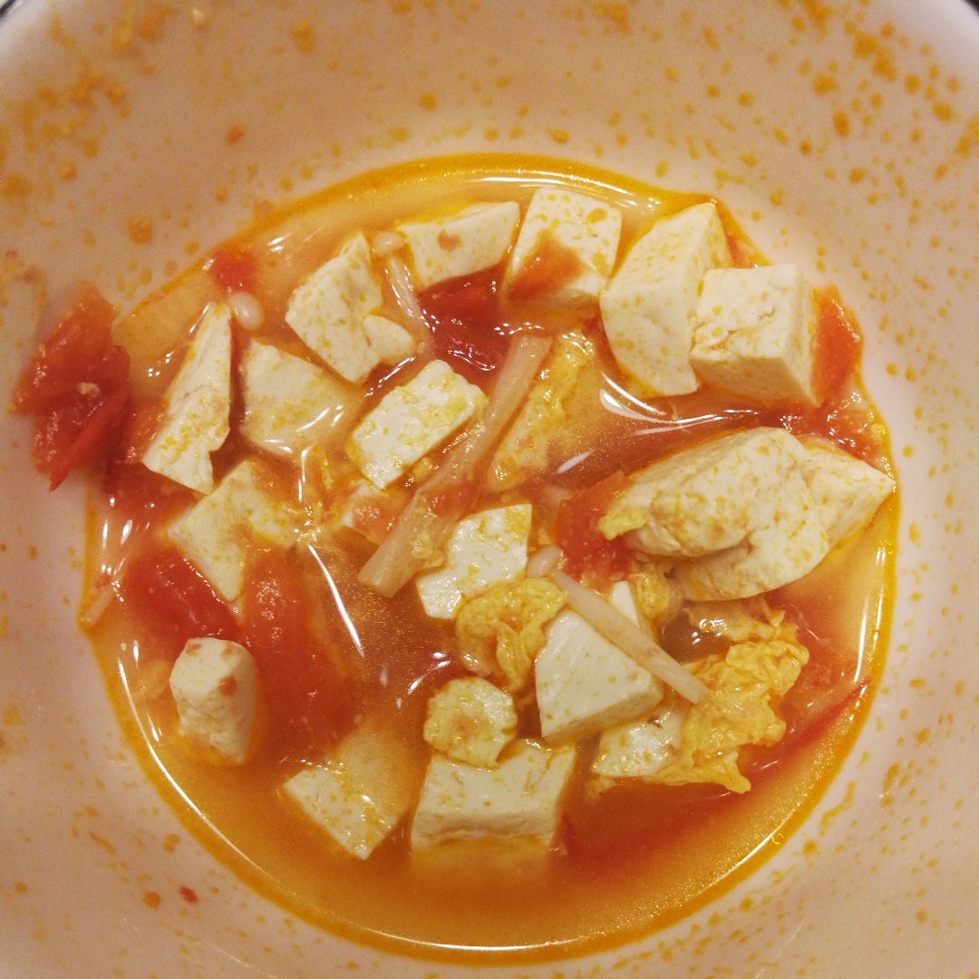 【瘦身又美味】西红柿金针菇豆腐汤