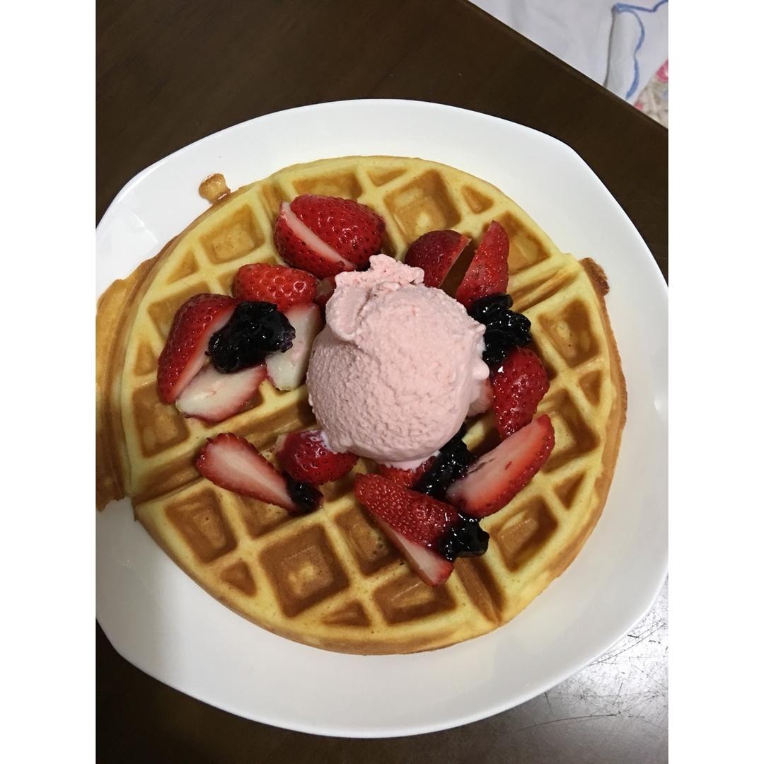 【视频食谱】酵母版脆脆华夫饼