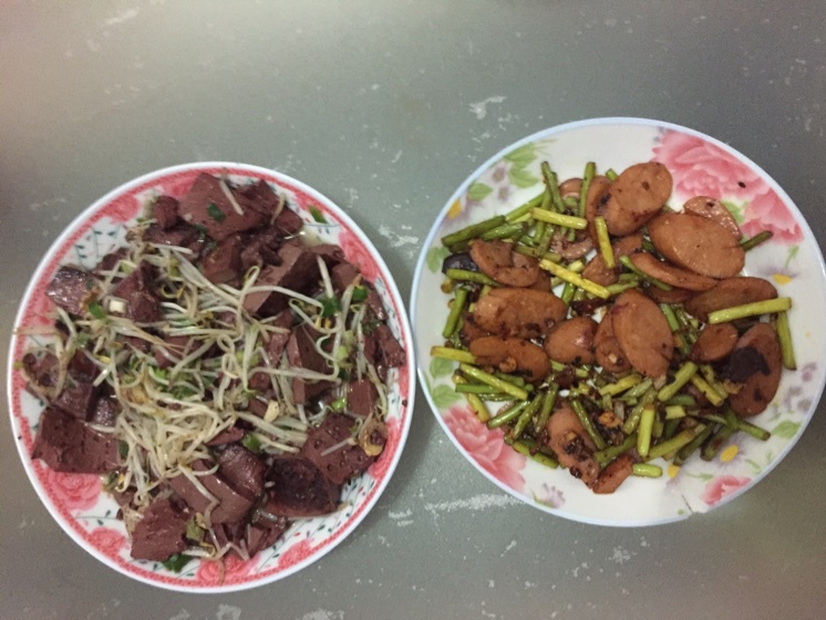 猪血炒豆芽