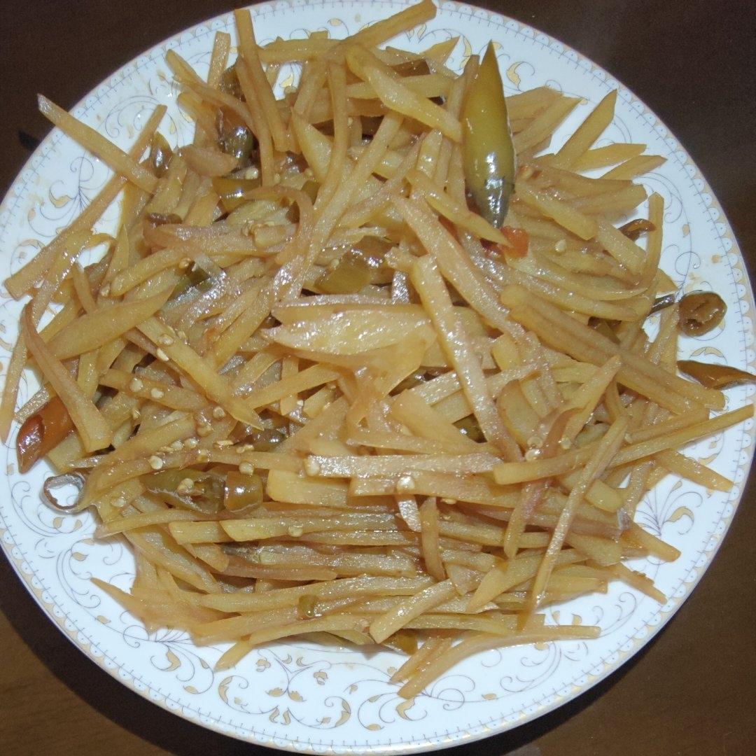 酸辣土豆丝的家常做法 超级下饭