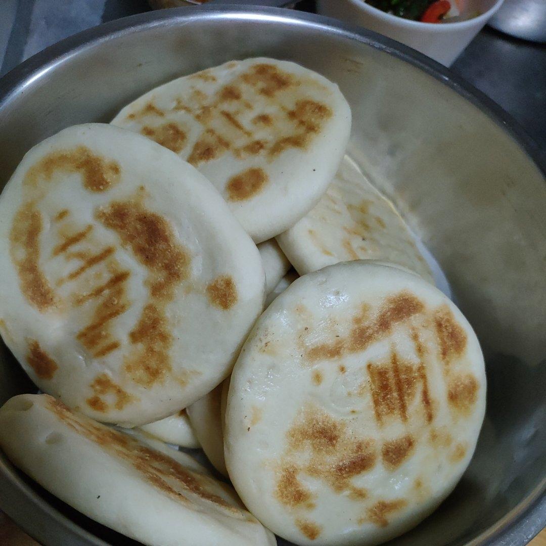 肉夹馍(白吉馍的制作)