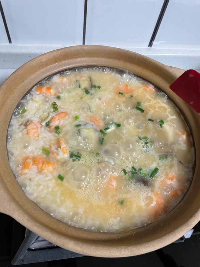 冬日暖暖砂锅虾粥的做法