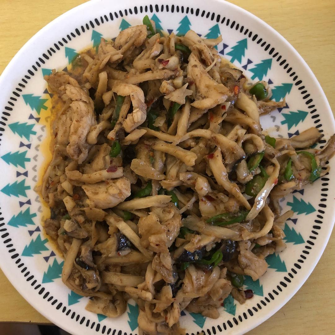 手撕杏鲍菇炒肉