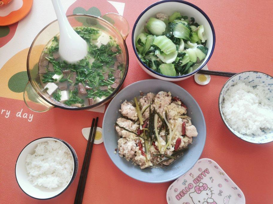 鸭血豆腐汤