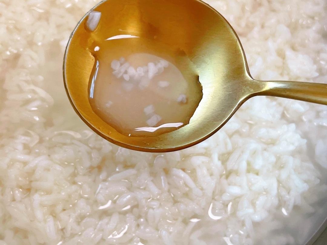 酒酿                                                  不用酸奶机，发酵箱都能做