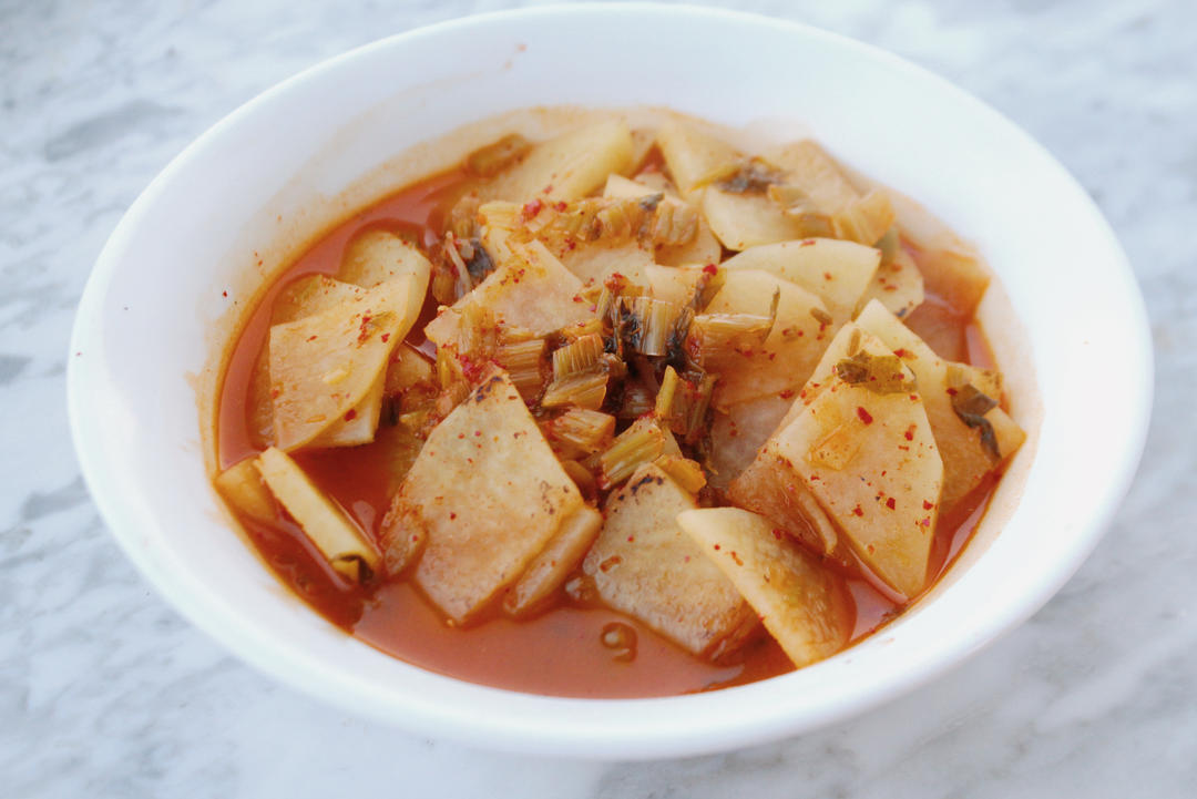 腌菜土豆汤
