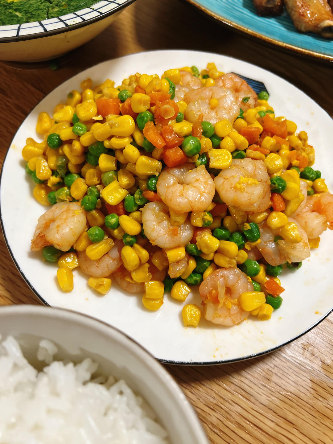 什锦玉米粒虾仁🍤🌽🥕