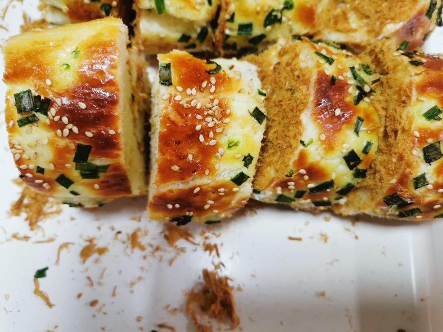 香喷喷的肉松面包卷，来试试吧！