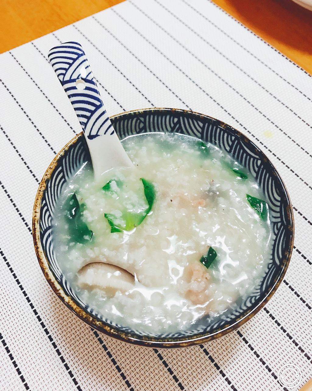 十五分钟快手之香滑皮蛋瘦肉粥(附五分钟电饭煲电压力锅更快捷方法)