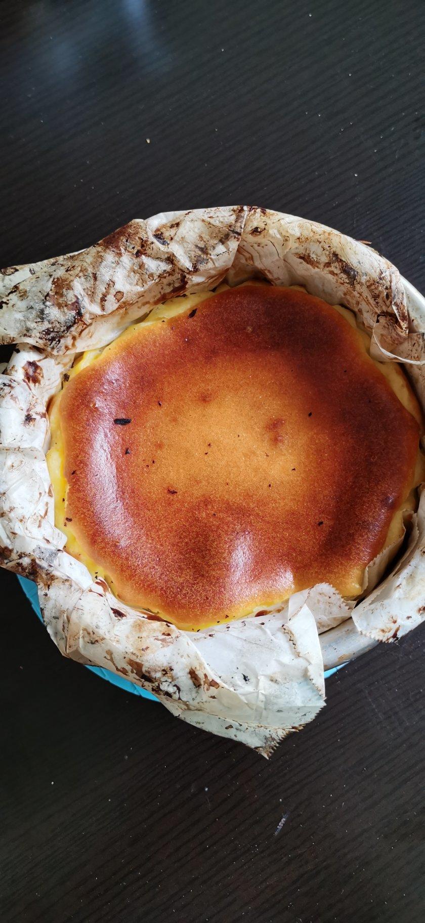 酸奶巴斯克芝士蛋糕