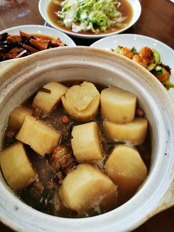 花生山药排骨汤的做法