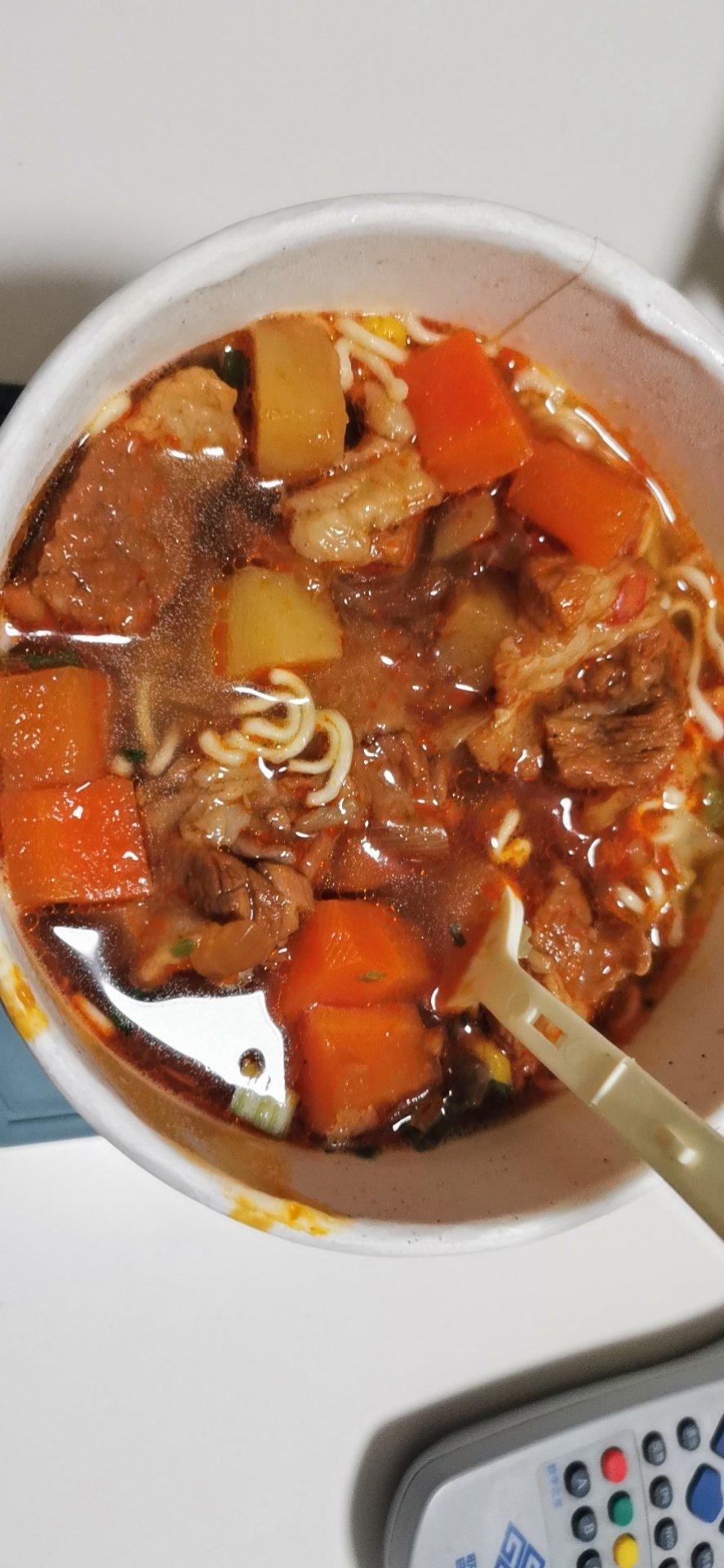 完胜刘一锅的 筋头巴脑炖土豆胡萝卜