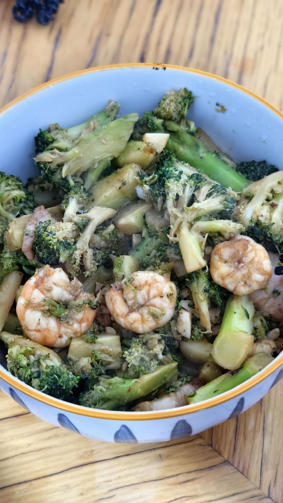 减肥去脂的西兰花炒虾仁