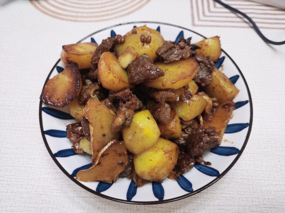 土豆炖牛肉