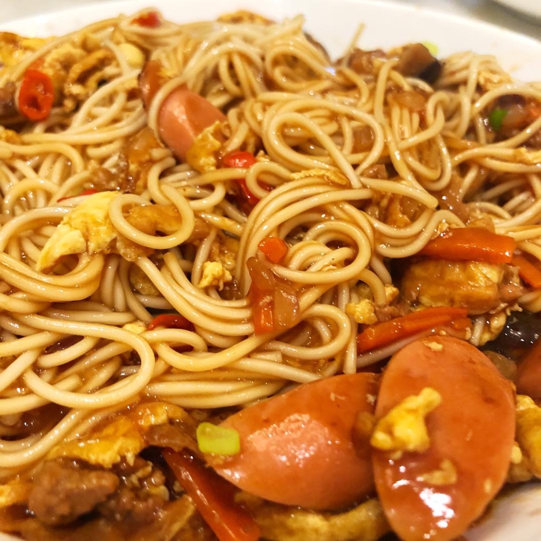 碳水星人杀手——胡萝卜香菇肉酱拌面🍜🥕