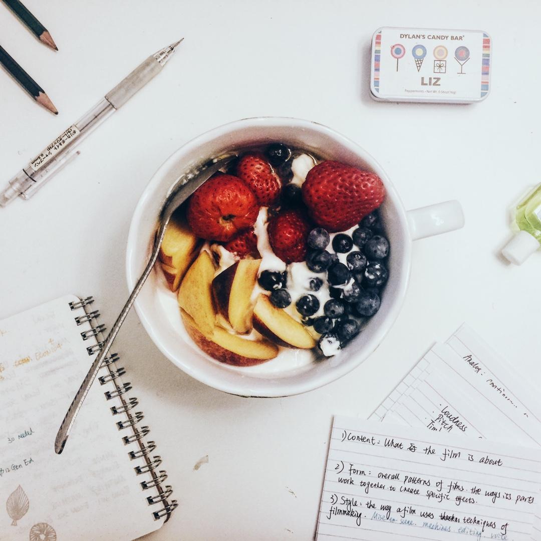 granola水果酸奶杯