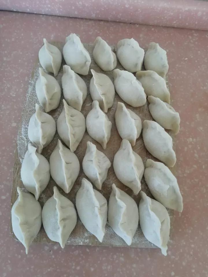 芹菜猪肉大馅饺子