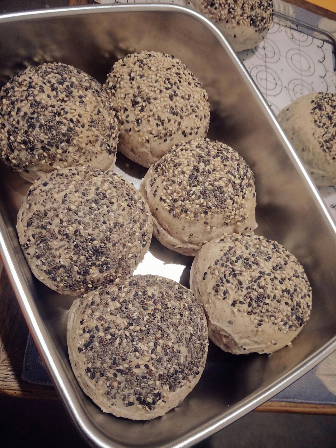 多谷物小餐包