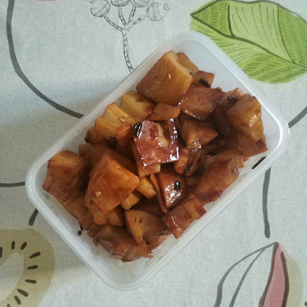 家常快手菜小炒藕丁真香