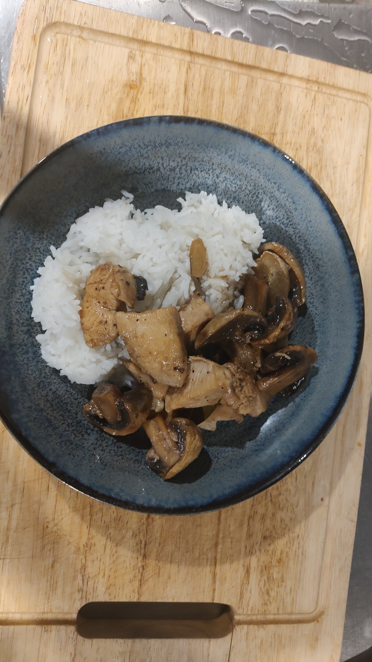 鸡肉炖蘑菇-超鲜，一锅两吃