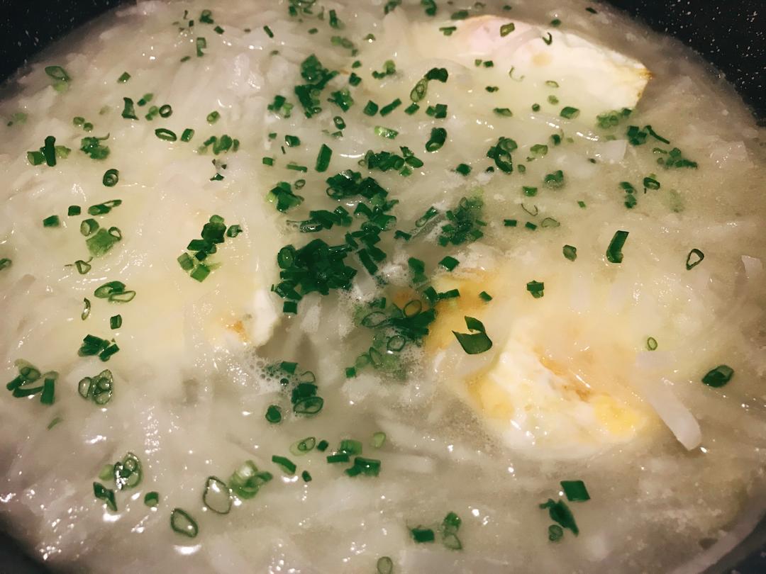 白萝卜丝汤的做法