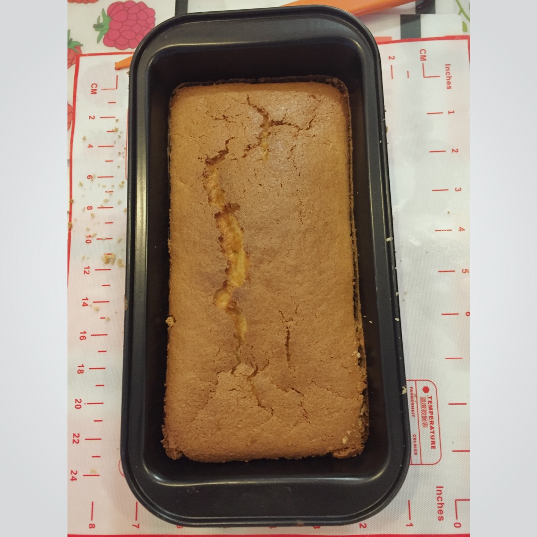 烤箱做蛋糕（戚风蛋糕的做法）