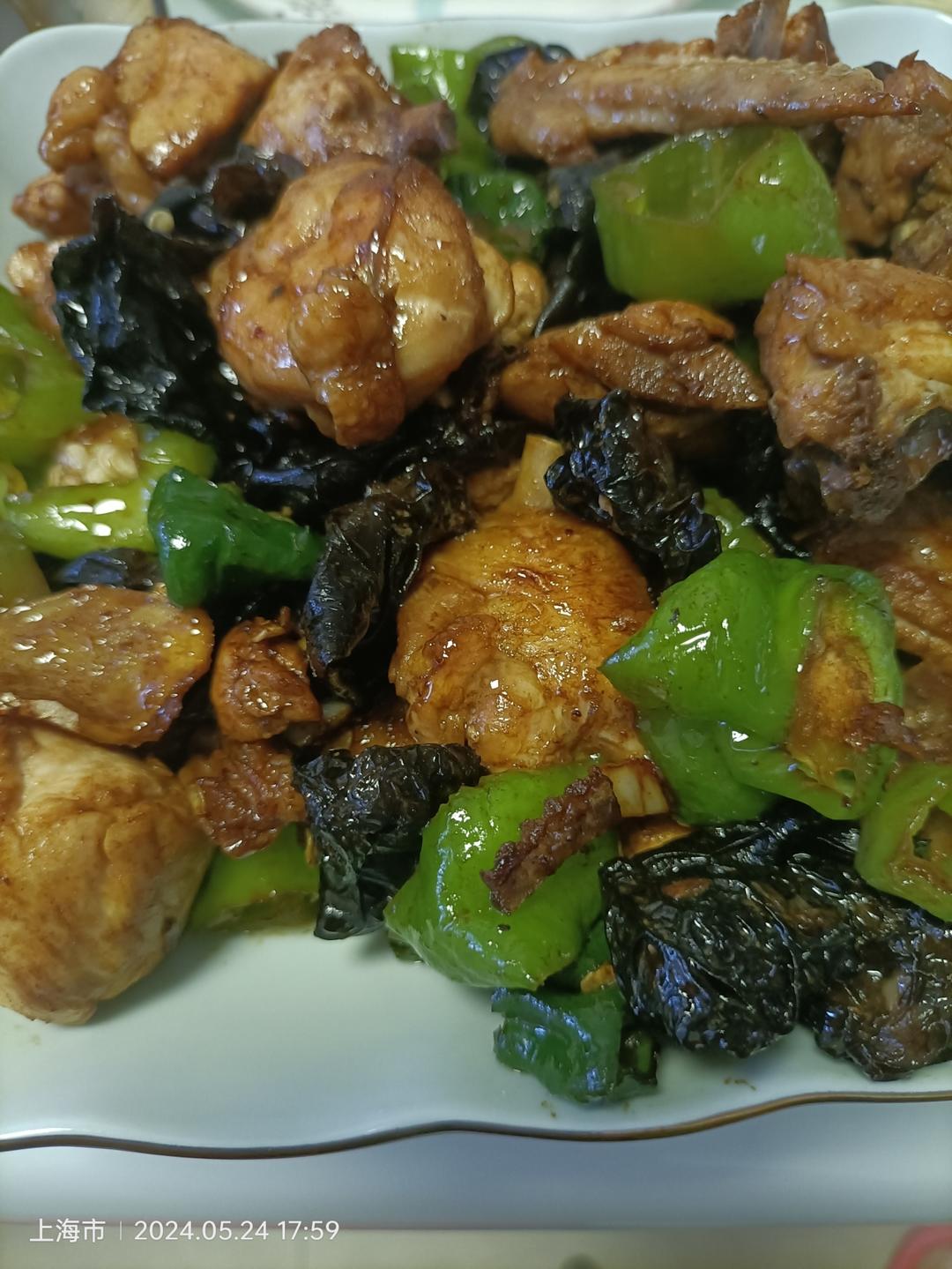 小炒鸡（鲜辣入味很下饭）