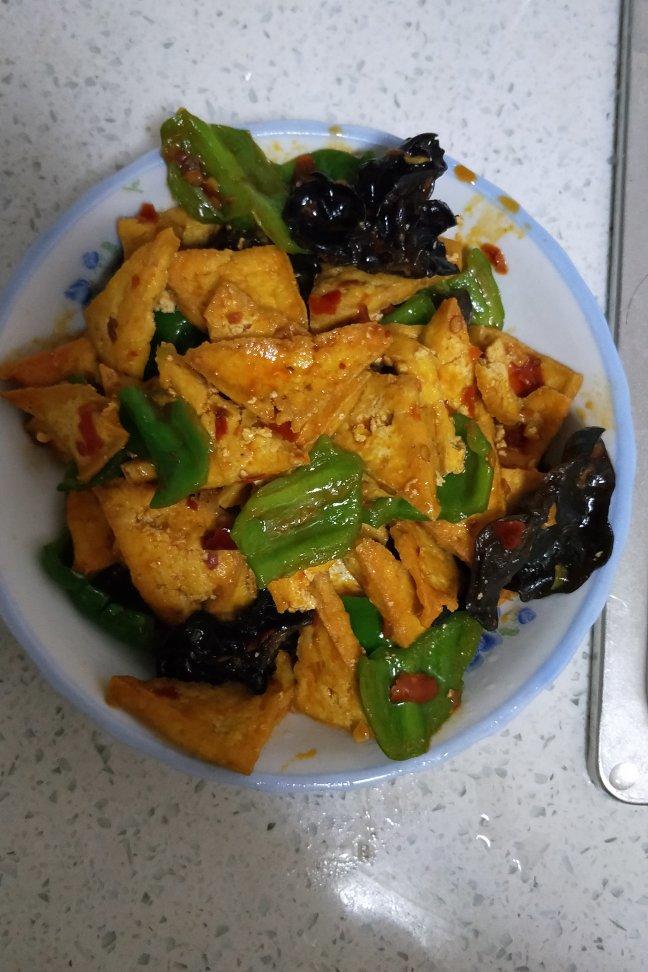 毒肴做的家常豆腐