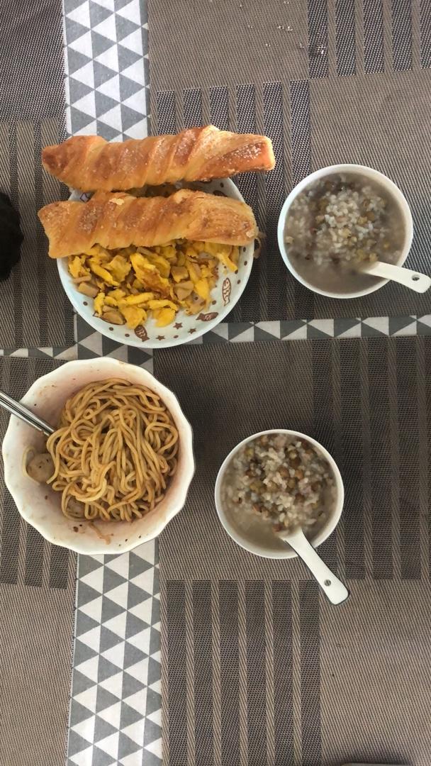 电饭煲绿豆粥