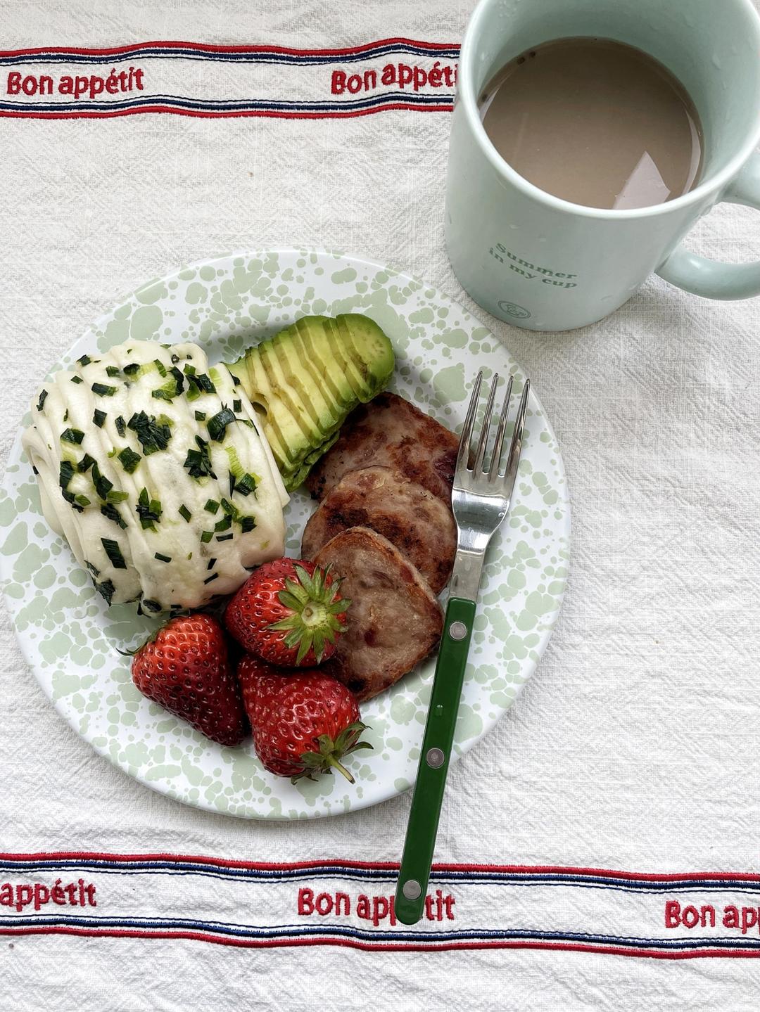 Sunsun起床吃早饭！