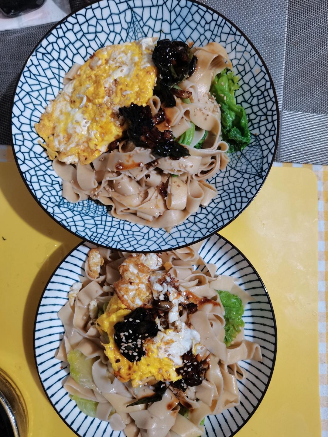 10分钟搞定的一碗葱油拌面
